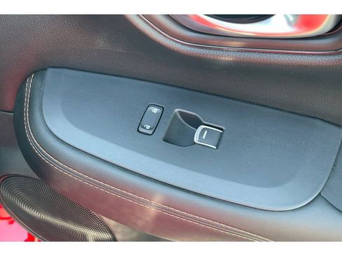 Certified 2025 Honda HR-V Sport image 21