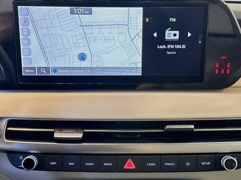 Used 2024 Hyundai Palisade Limited FWD image 13