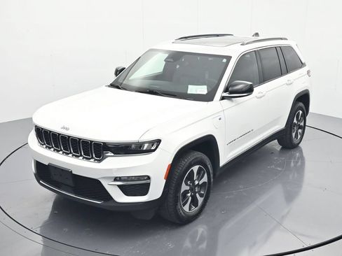 Used 2024 Jeep Grand Cherokee Limited 4xe AWD/4WD image 31