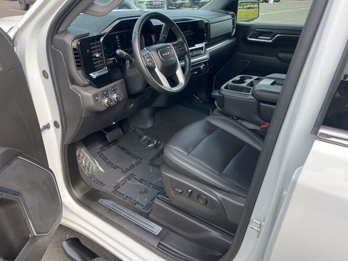 Certified 2024 GMC Sierra 1500 SLT image 10