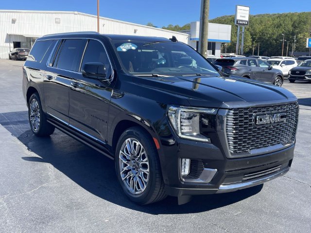 Certified 2024 GMC Yukon XL Denali Ultimate AWD/4WD image 6