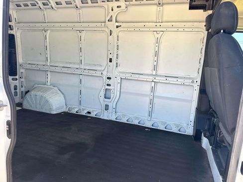 Used 2023 RAM ProMaster 2500 FWD image 11