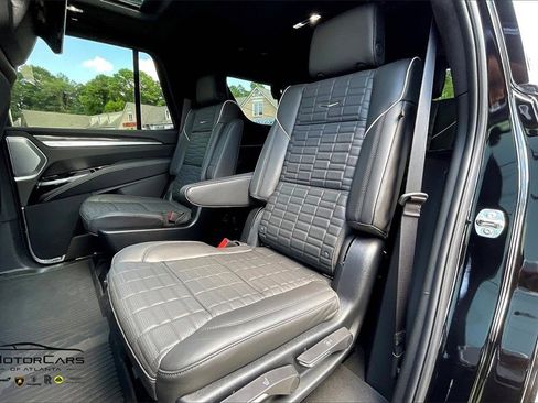 Used 2025 Cadillac Escalade V w/ LPO, Floor Liner Package image 25