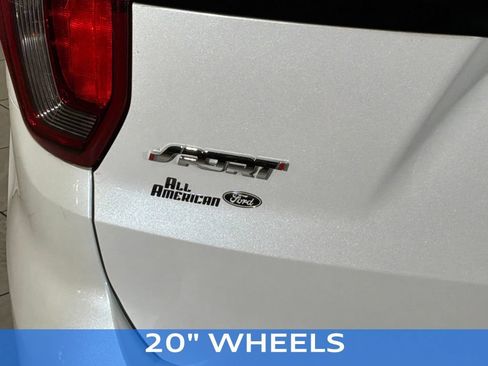Used 2019 Ford Explorer Sport w/ Equipment Group 401A AWD/4WD image 26
