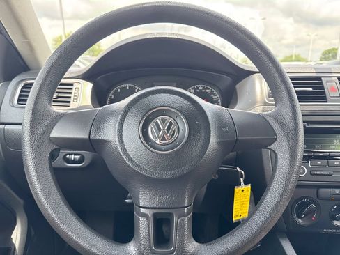 Used 2013 Volkswagen Jetta S FWD image 15