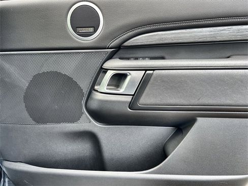 Used 2022 Land Rover Discovery HSE R-Dynamic image 22