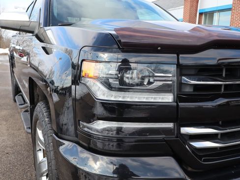 Used 2017 Chevrolet Silverado 1500 LTZ Z71 w/ LTZ Plus Package image 2