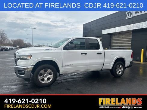 Used 2025 RAM 1500 Big Horn AWD/4WD image 4