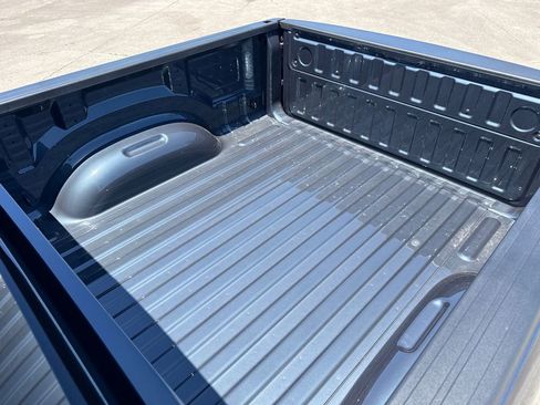 New 2026 RAM 1500 Laramie AWD/4WD image 11