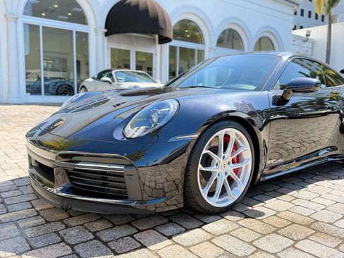 Used 2023 Porsche 911 Turbo AWD/4WD image 2