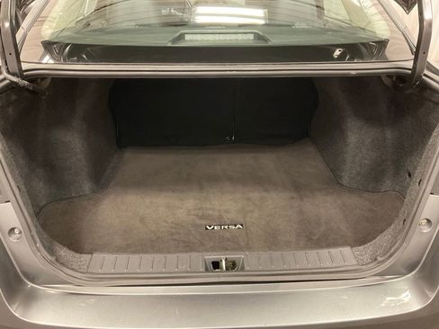 Used 2023 Nissan Versa SV image 23