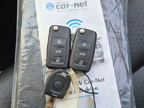 Used 2014 Volkswagen Tiguan SEL FWD image 48