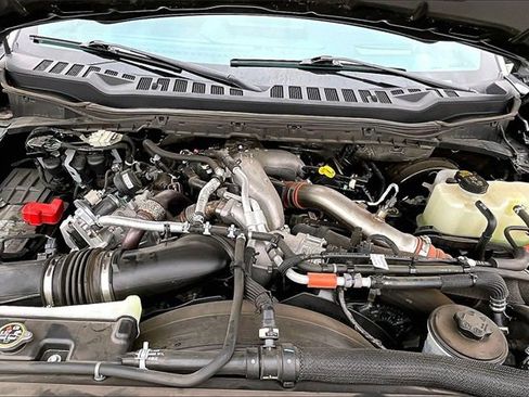 Certified 2024 Ford F250 Lariat w/ Lariat Ultimate Package image 9