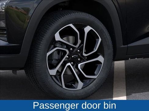 New 2026 Chevrolet Trax RS w/ Driver Confidence Package image 9