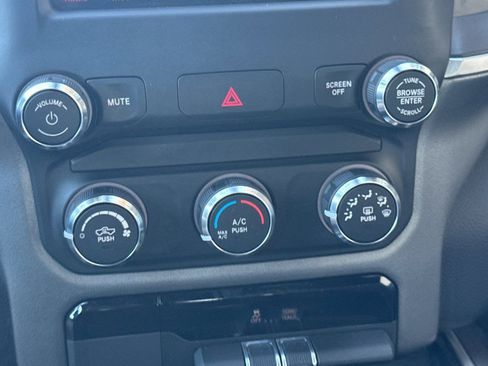 Used 2021 RAM 1500 Big Horn image 20