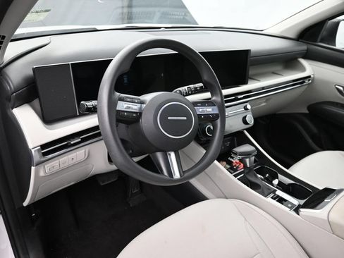 Used 2025 Hyundai Tucson SEL FWD image 10