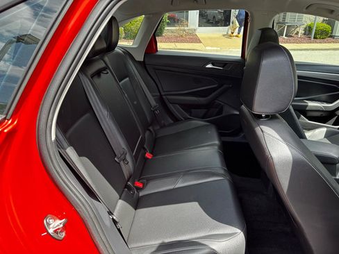 Used 2019 Volkswagen Jetta SE FWD image 24