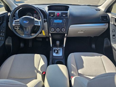 Used 2015 Subaru Forester 2.5i Premium image 9