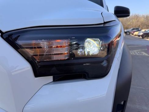 Used 2025 Toyota 4Runner SR5 image 13