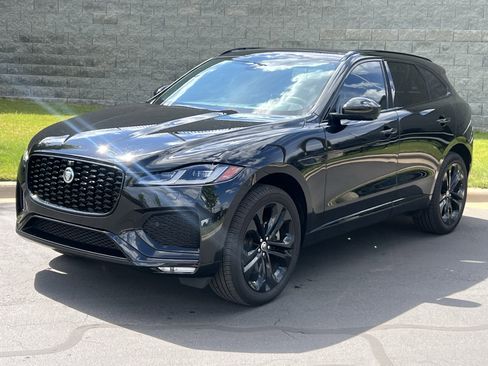 Used 2026 Jaguar F-PACE R-Dynamic S AWD/4WD image 2