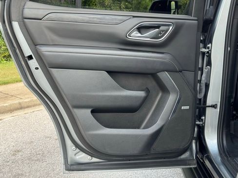 Used 2024 GMC Yukon SLT image 26