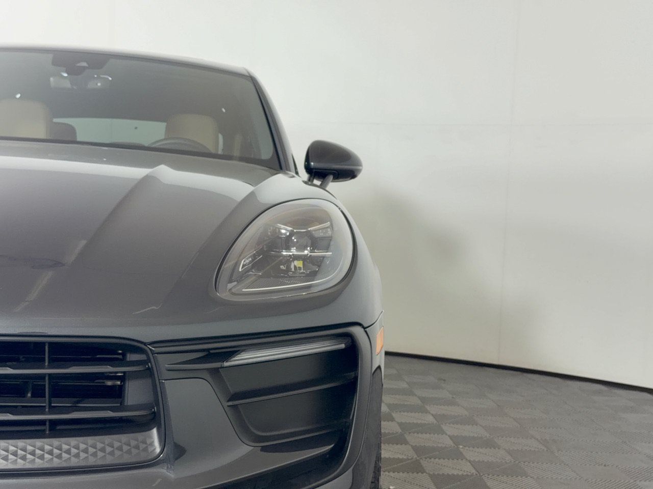 Used 2026 Porsche Macan AWD/4WD image 14