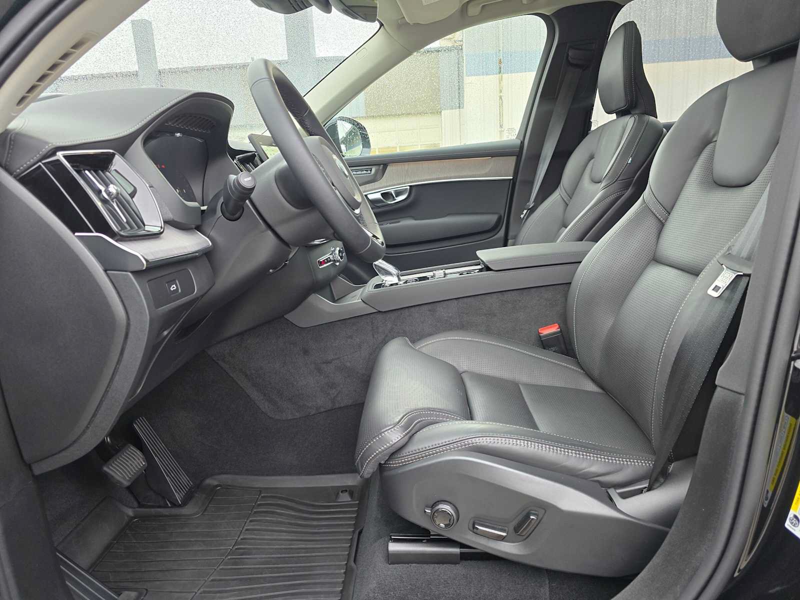 Used 2026 Volvo XC90 B6 Ultra w/ Protection Package AWD/4WD image 20