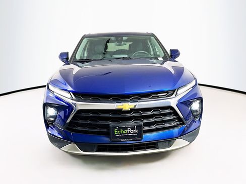 Used 2023 Chevrolet Blazer LT image 2