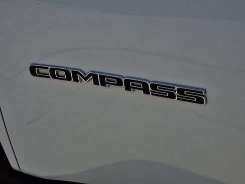 Used 2025 Jeep Compass Limited AWD/4WD image 32