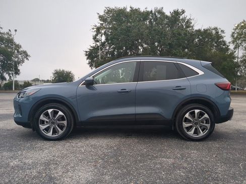 Used 2024 Ford Escape Platinum image 7