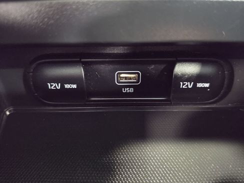 Used 2024 Kia Soul LX w/ Option Group 015 FWD image 21