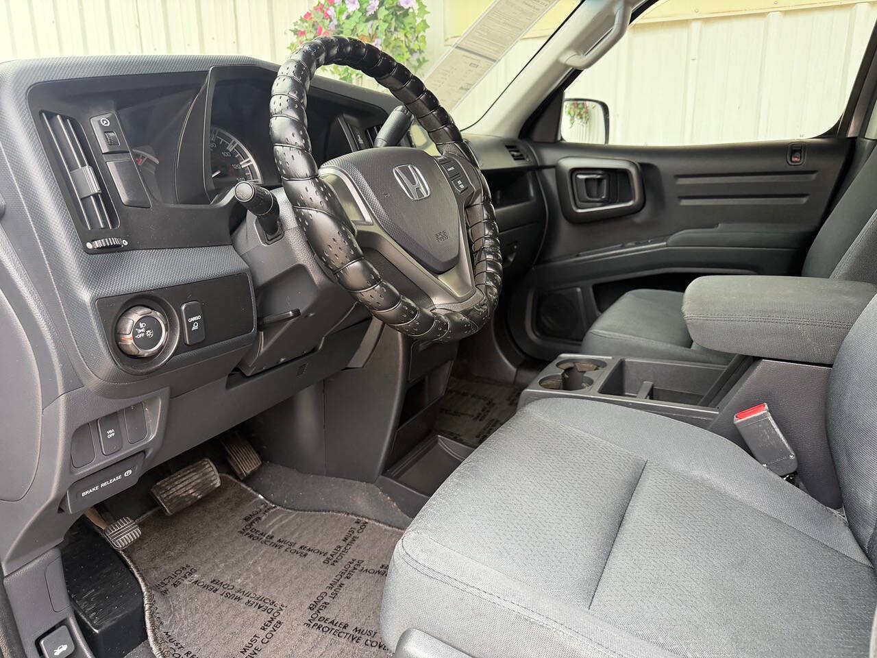 Used 2010 Honda Ridgeline RT image 16