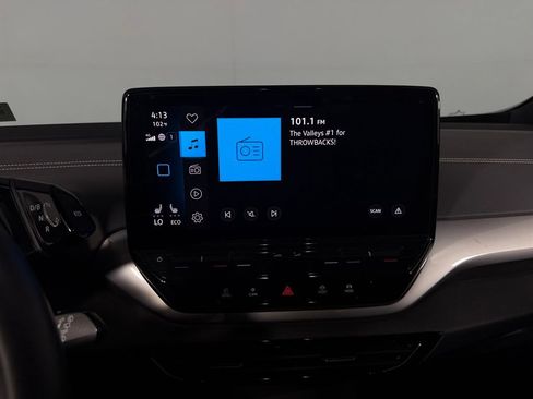 Used 2023 Volkswagen ID.4 Pro S AWD/4WD image 19