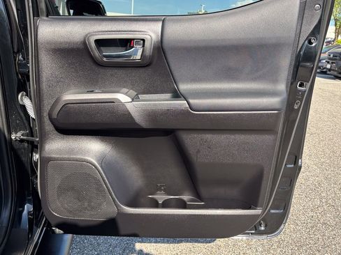 Certified 2020 Toyota Tacoma TRD Sport w/ Technology Package AWD/4WD image 49