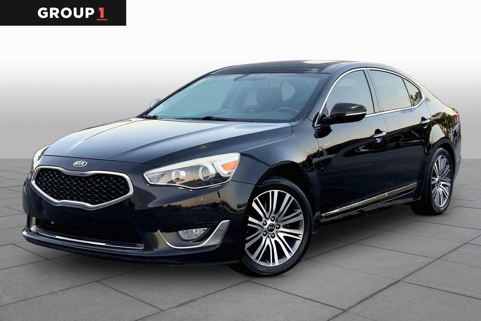 Used 2015 Kia Cadenza Premium w/ Luxury Package FWD image 1