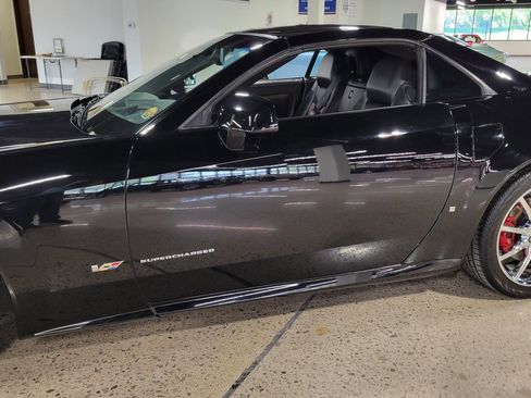 Used 2008 Cadillac XLR V RWD image 9