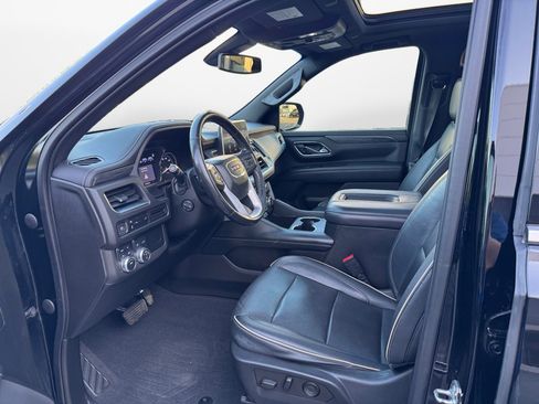Used 2021 GMC Yukon SLT w/ SLT Premium Package AWD/4WD image 11