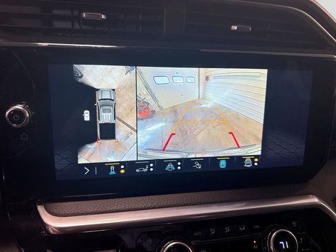 Used 2023 GMC Sierra 1500 Denali w/ Technology Package image 24