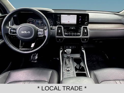 Used 2023 Kia Sorento S w/ Panoramic Sunroof Package AWD/4WD image 7