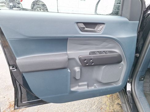 Used 2025 Ford Maverick XL image 9