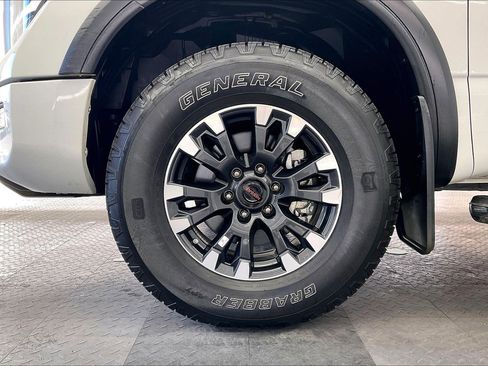 Used 2021 Nissan Titan PRO-4X image 8