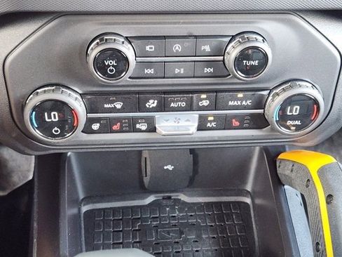 Used 2024 Ford Bronco Badlands image 21