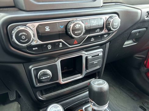 Used 2023 Jeep Wrangler Willys image 31