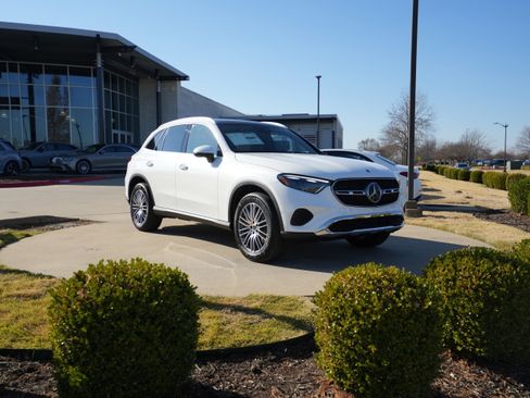 New 2026 Mercedes-Benz GLC 300 4MATIC image 9