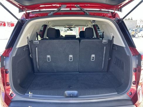 Used 2024 Nissan Pathfinder SV w/ Black Appearance Package image 26