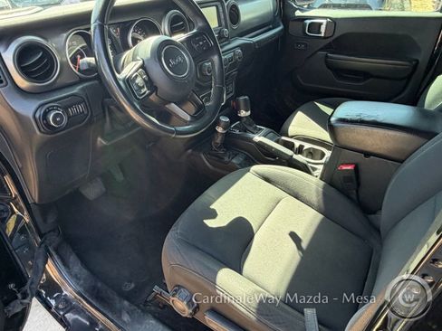 Used 2018 Jeep Wrangler Unlimited Sport S AWD/4WD image 7