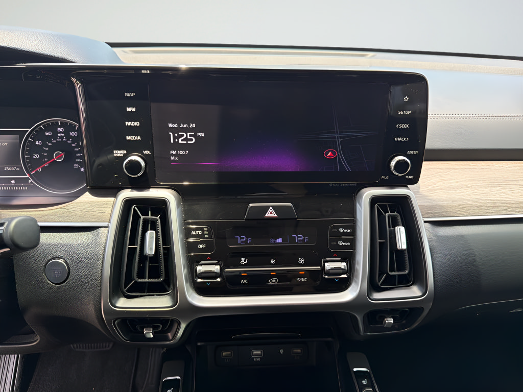 Used 2023 Kia Sorento EX FWD image 38