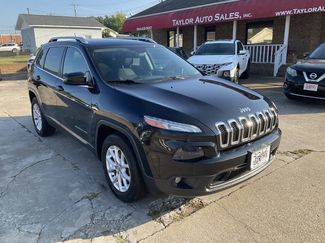 Used 2015 Jeep Cherokee Latitude w/ Comfort/Convenience Group image 1
