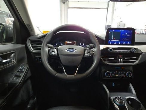 Certified 2022 Ford Escape SEL image 38