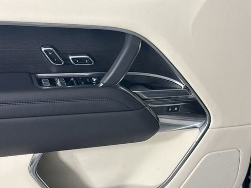 Certified 2023 Land Rover Range Rover SE image 20